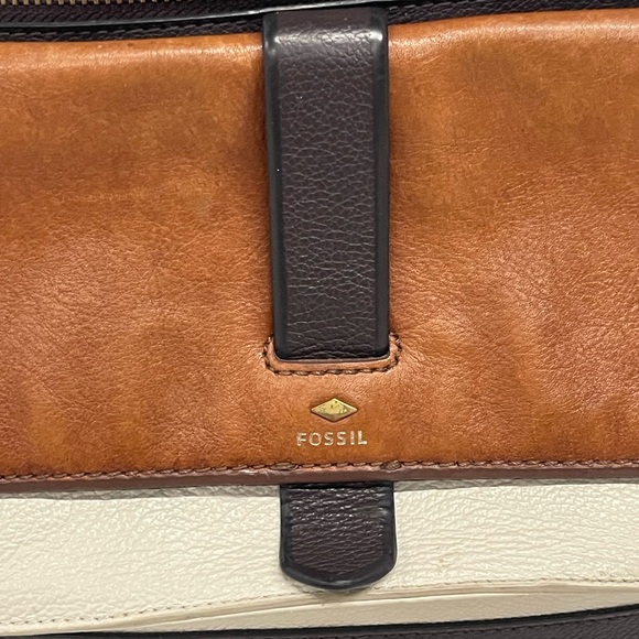 Fossil leather shoulder crossbody purse - Picture 2 of 13